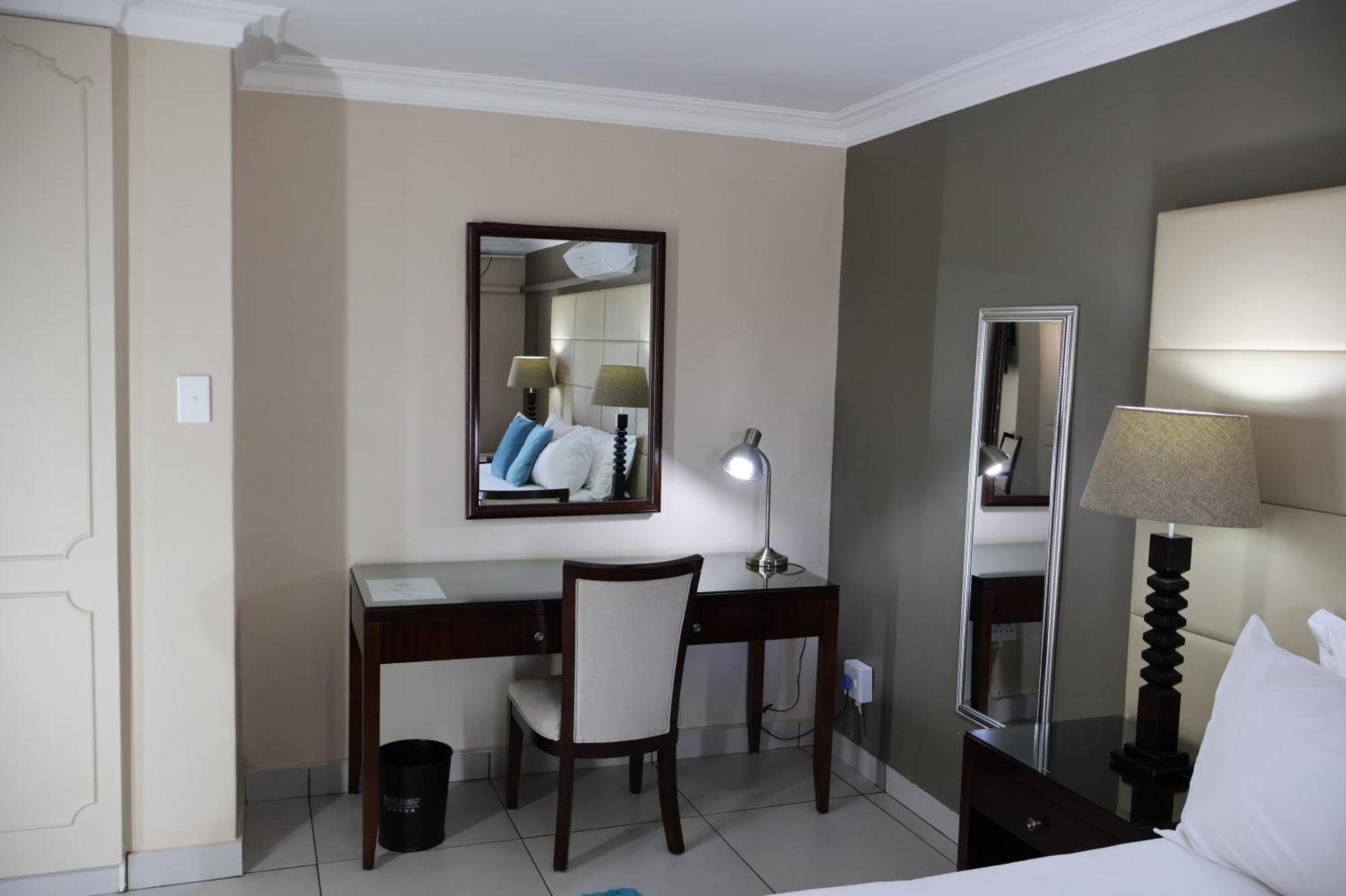 Airport Gardens Boutique Hotel Boksburg Kültér fotó