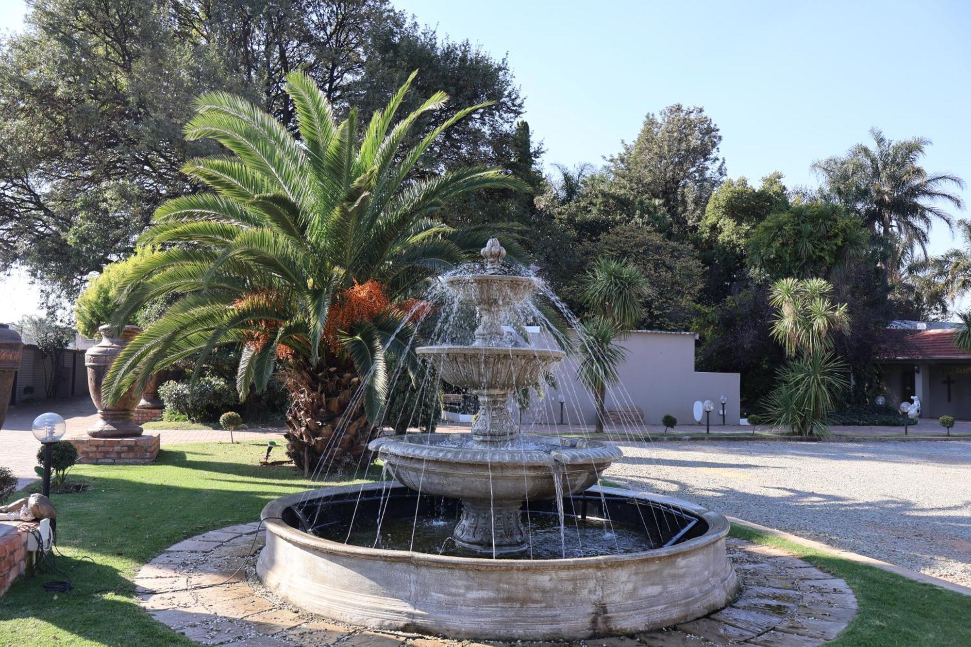 Airport Gardens Boutique Hotel Boksburg Kültér fotó